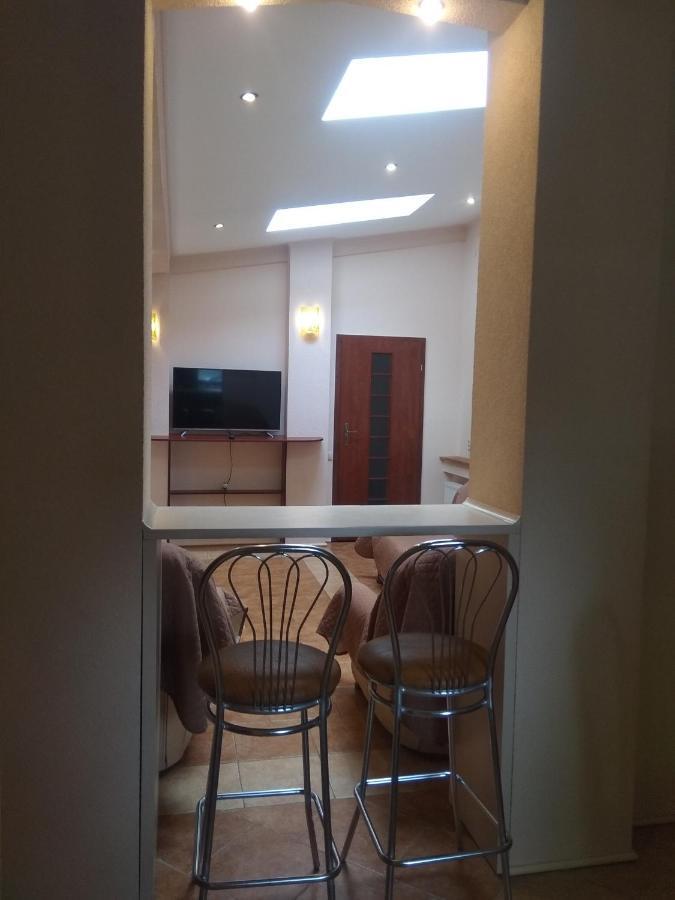 Mangal And Terrace In Center Apartment Lwów Zewnętrze zdjęcie